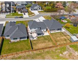 14 DUNDEE DRIVE - 44