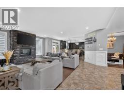 1092 REGENCY CRESCENT - 10
