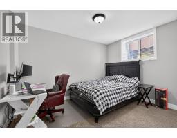 1092 REGENCY CRESCENT - 37