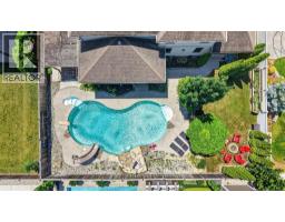 1092 REGENCY CRESCENT - 45