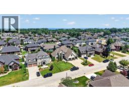 1092 REGENCY CRESCENT - 47