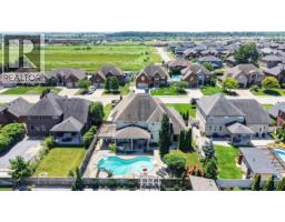 1092 REGENCY CRESCENT - 49