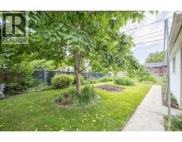 971 FAIRVIEW - 37