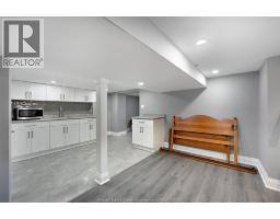 1059 ELSMERE AVENUE - 24