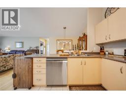1739 CASTLETON AVENUE - 19