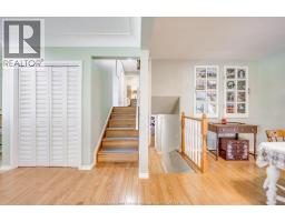10 PHYLLIS AVENUE - 21