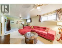 10 PHYLLIS AVENUE - 33