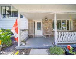 10 PHYLLIS AVENUE - 8