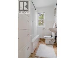 1270 Lakeshore Road 101 - 18