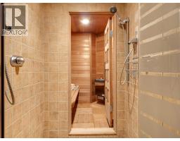 318 CRYSTAL BAY DRIVE - 30