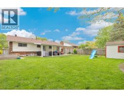 1570 LAURIER DRIVE - 28