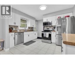 1570 LAURIER DRIVE - 3