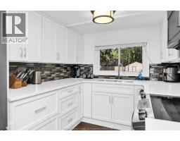 1824 ERIE AVENUE - 14