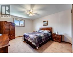 8418 Kingston - 12