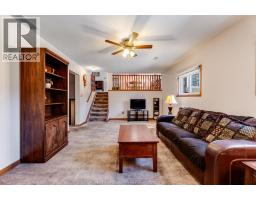 8418 Kingston - 22