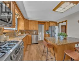 2725 BOUFFARD ROAD - 9