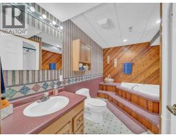 313 APPLEWOOD - 33