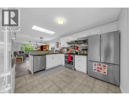 429 McLellan AVENUE - 12