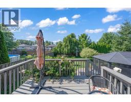 429 McLellan AVENUE - 42