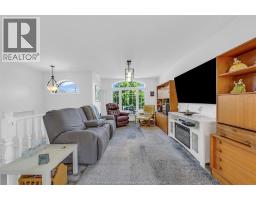 429 McLellan AVENUE - 7