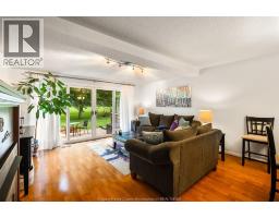 345 Robson ROAD UnitNo. 10 - 9