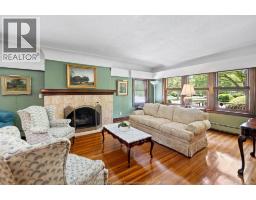 219 JEFFERSON - 27