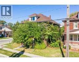 106-108 SHEPHERD STREET East - 2