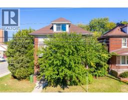 106-108 SHEPHERD STREET East - 3