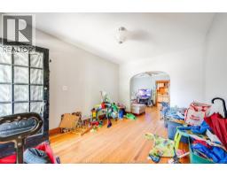 106-108 SHEPHERD STREET East - 39