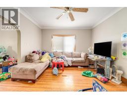 106-108 SHEPHERD STREET East - 43