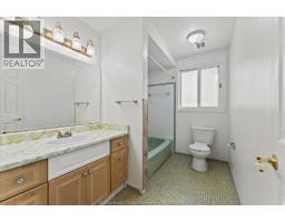9688 CHESTNUT DRIVE - 20