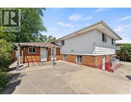 9688 CHESTNUT DRIVE - 33