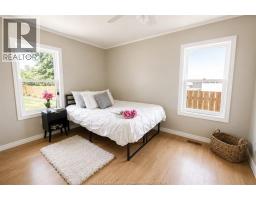 92 Erie STREET - 11