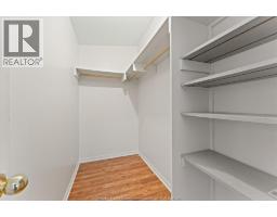 3740 OUELLETTE - 22