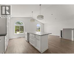 1320 HANSEN CRESCENT - 12