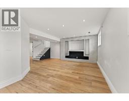 1320 HANSEN CRESCENT - 22