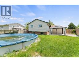 1320 HANSEN CRESCENT - 31