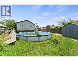 1320 HANSEN CRESCENT - 32