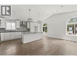 1320 HANSEN CRESCENT - 6