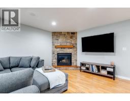 1520 Maple - 20