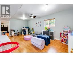 1520 Maple - 26