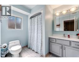 1520 Maple - 27