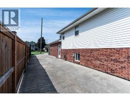 1520 Maple - 36