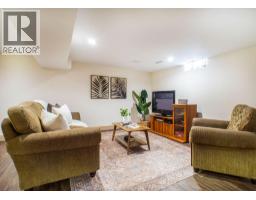 128 Pheasant Run DRIVE - 32