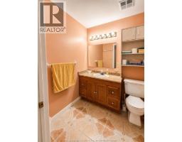 1637 ST. CLAIR AVENUE - 23