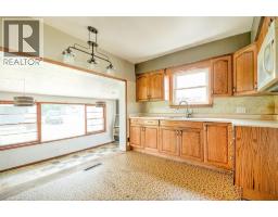 209 SANDWICH STREET North - 22