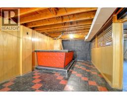 209 SANDWICH STREET North - 31