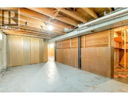 209 SANDWICH STREET North - 35