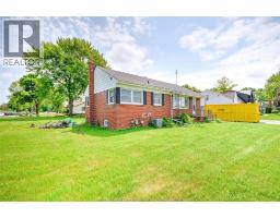 209 SANDWICH STREET North - 46
