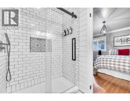 112 FAY COURT - 25
